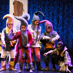 Mit unseren Vorstellungen und Konzerten für Kinder tauchen diese in eine faszinierende Welt voller Fantasie, Spaß und Abenteuer ein.